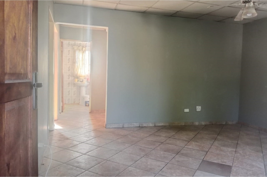 To Let 2 Bedroom Property for Rent in Oos Einde North West